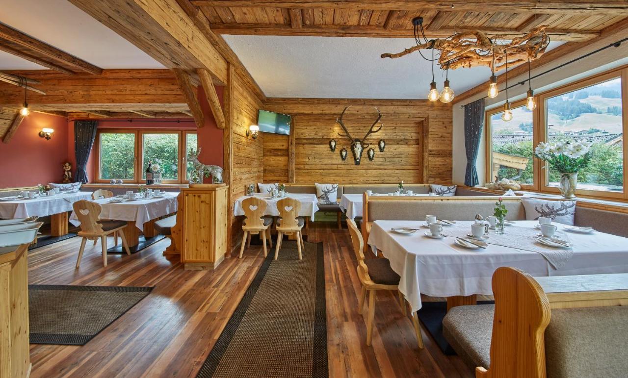 Sportpension Enzian Saalbach-Hinterglemm Exterior photo