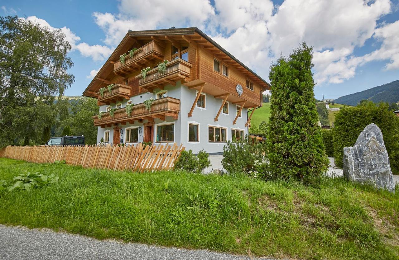Sportpension Enzian Saalbach-Hinterglemm Exterior photo